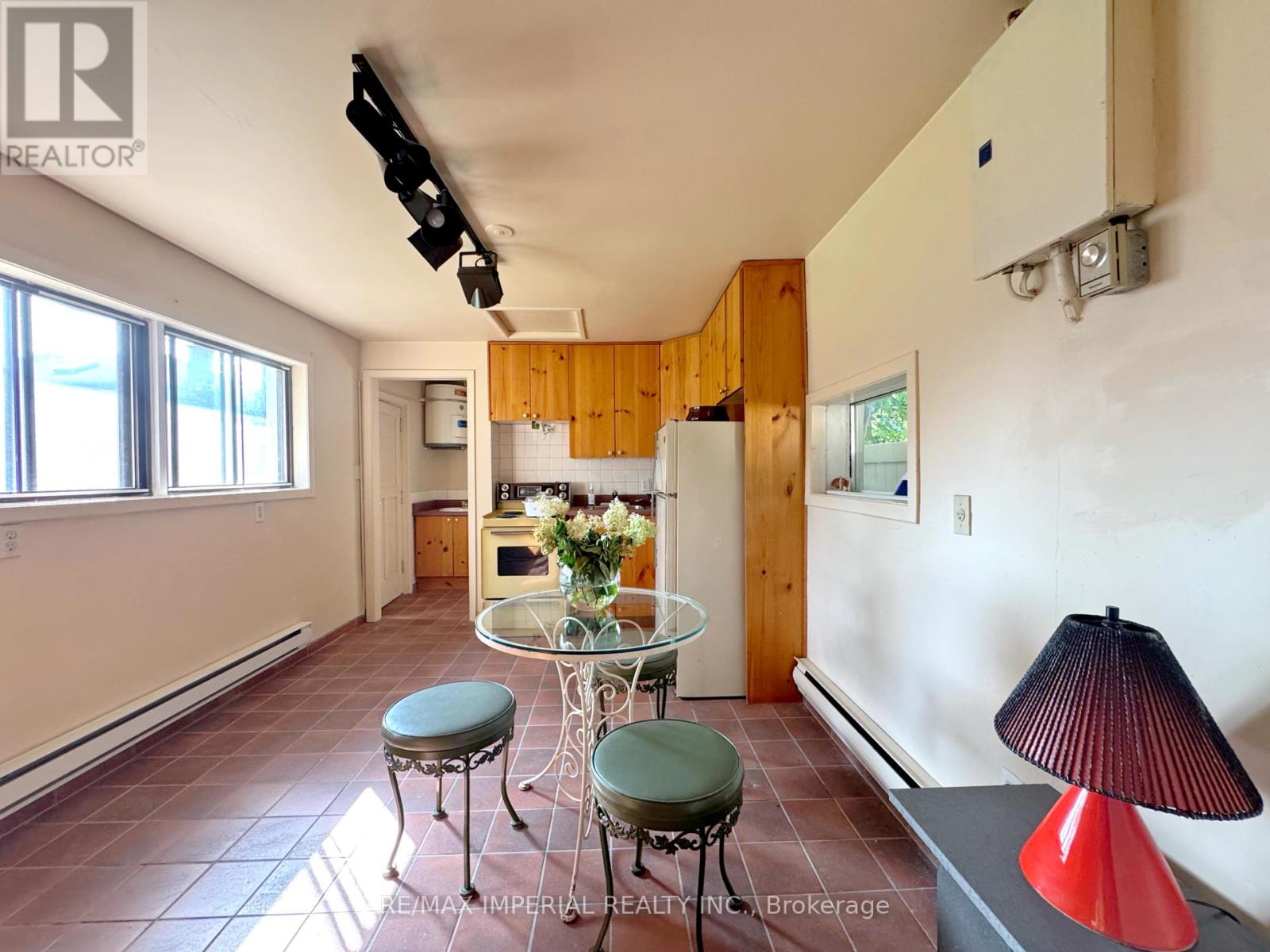 7 Doddington Drive, Toronto, Ontario  M8Y 1S3 - Photo 38 - W12393558
