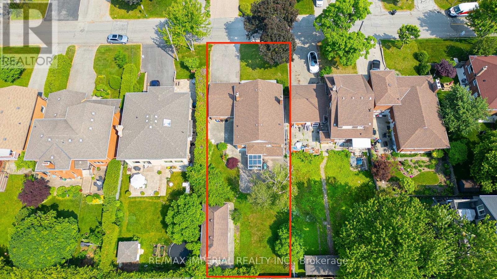 7 Doddington Drive, Toronto, Ontario  M8Y 1S3 - Photo 40 - W12393558