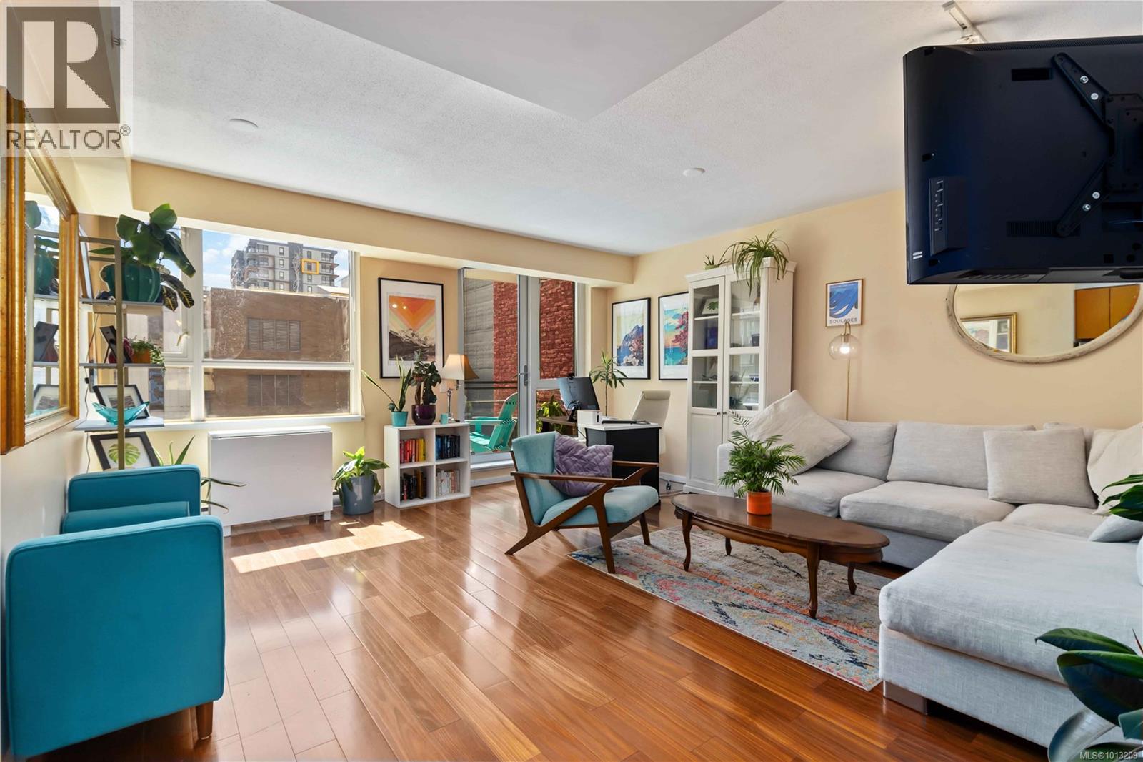 406 834 Johnson St, Victoria, British Columbia