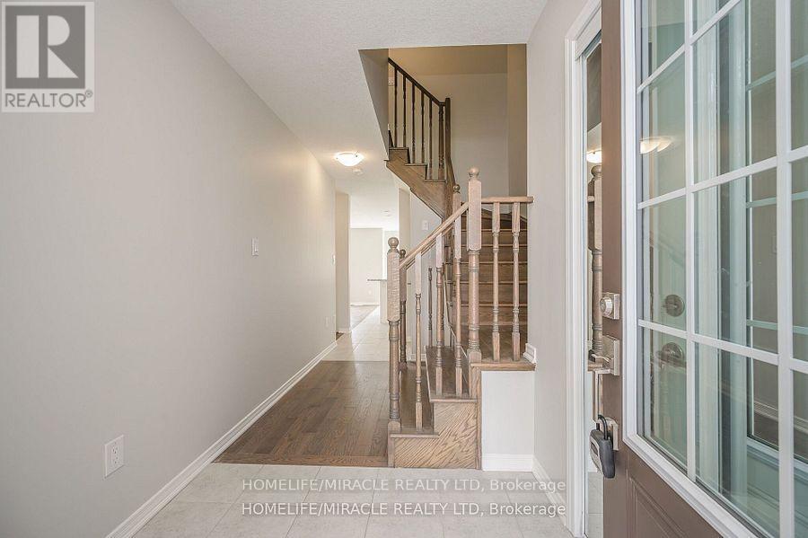 327 Pumpkin Pass, Hamilton, Ontario  L0R 1C0 - Photo 5 - X12393479
