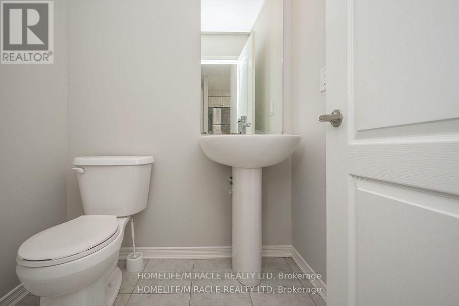 327 Pumpkin Pass, Hamilton, Ontario  L0R 1C0 - Photo 8 - X12393479