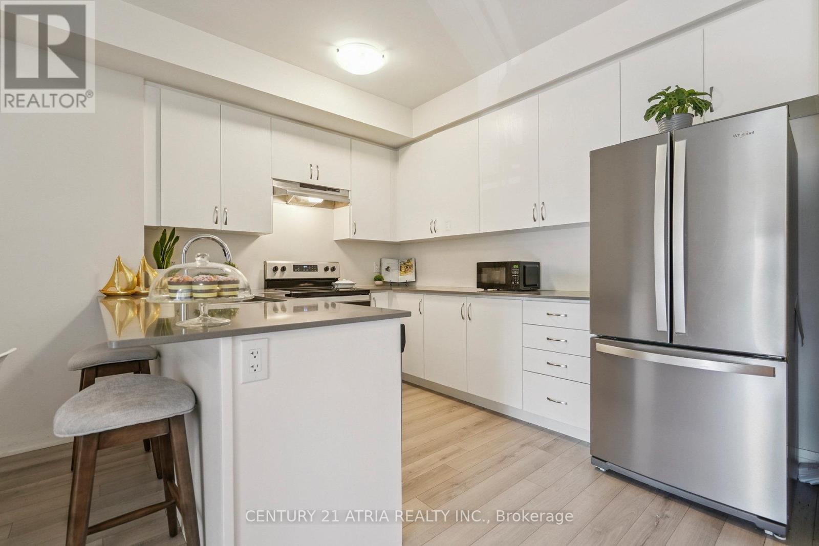 704 - 585 Colborne Street, Brantford, Ontario  N3S 0K4 - Photo 12 - X12393515