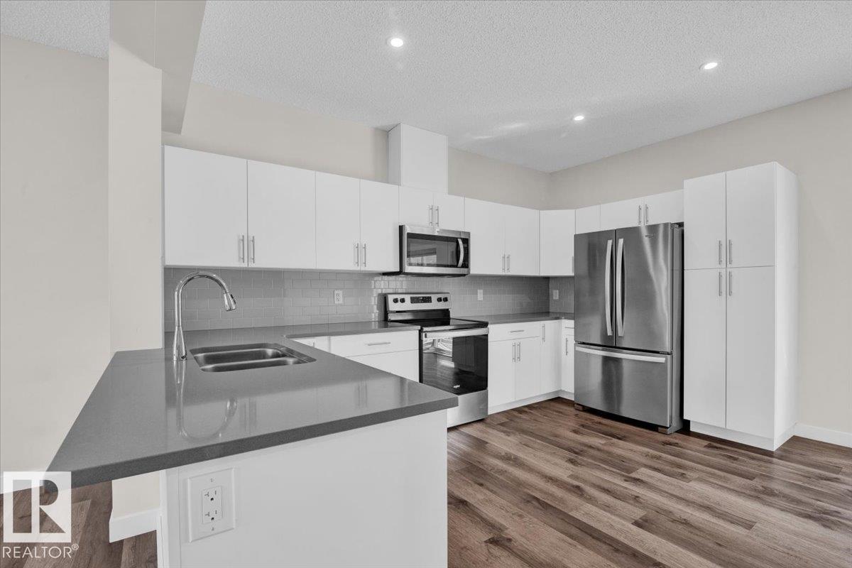 Property at #28 1051 Graydon Hill BV SW image 4