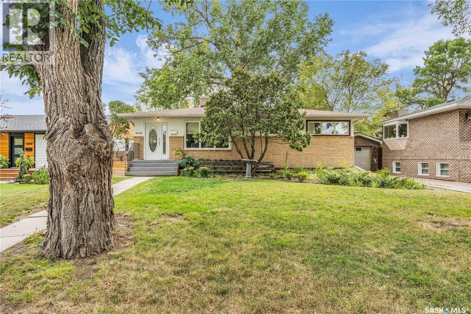 2813 23rd Avenue, Regina, Saskatchewan  S4S 1E7 - Photo 2 - SK017879