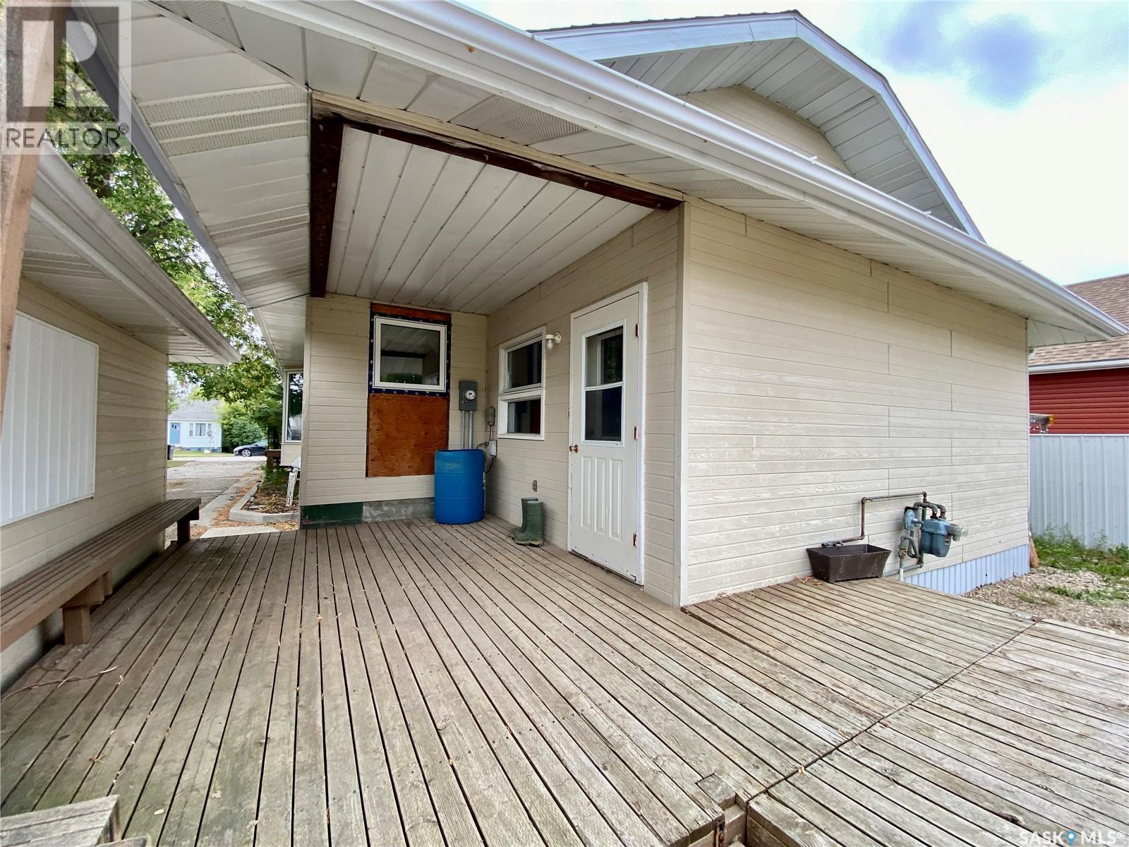 30 Rhodes Street, Redvers, Saskatchewan  S0C 2H0 - Photo 24 - SK017825