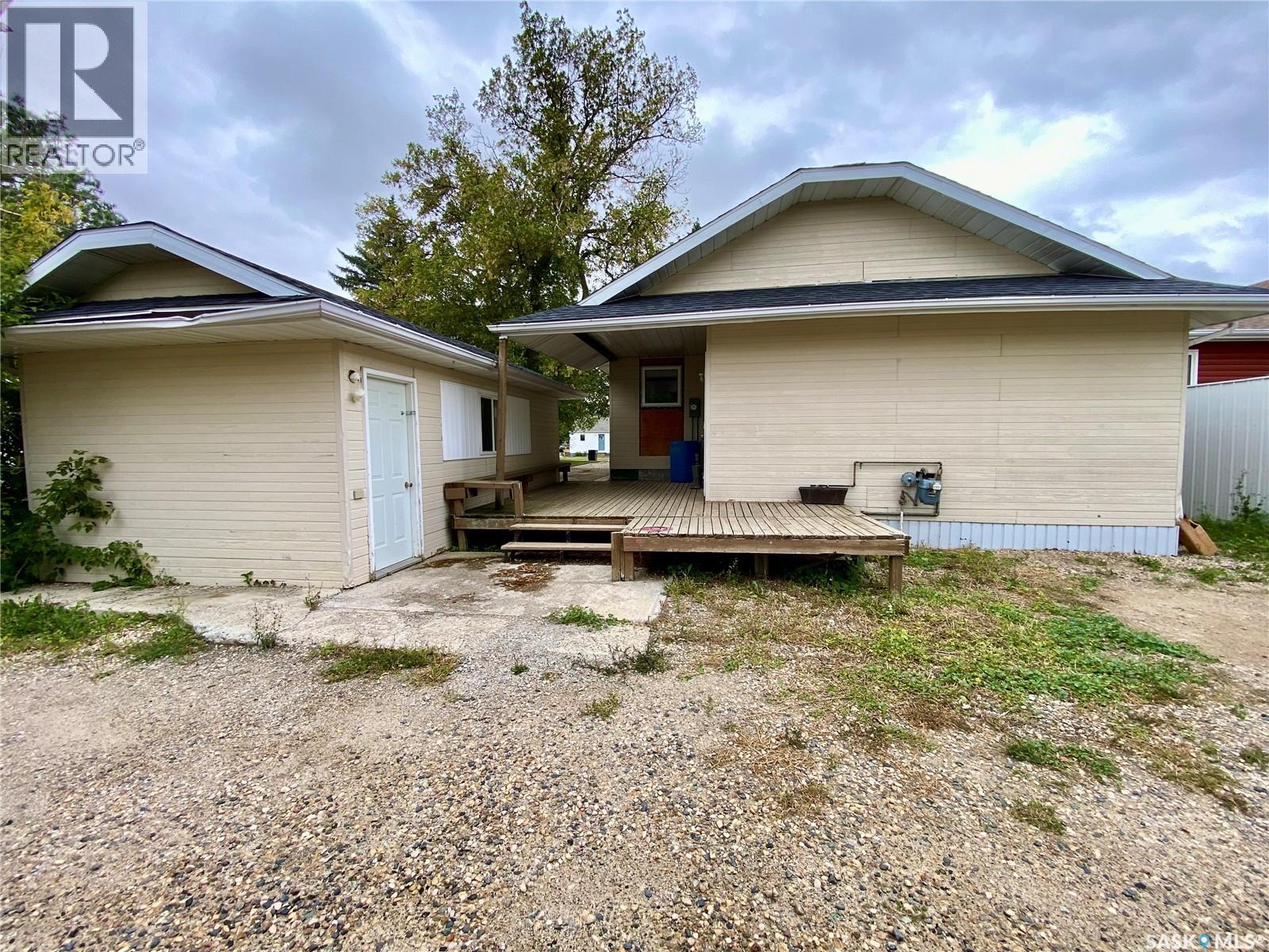 30 Rhodes Street, Redvers, Saskatchewan  S0C 2H0 - Photo 25 - SK017825