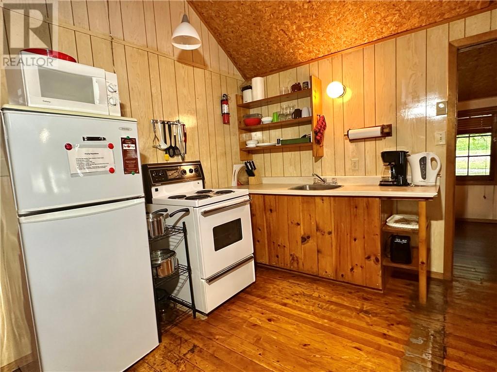 77 Digby Side Road, Manitoulin Island, Ontario  P0P 1S0 - Photo 32 - 2124459