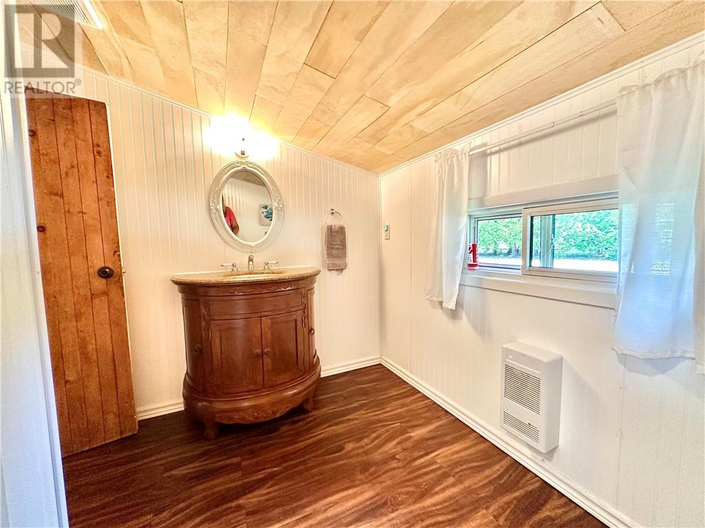 77 Digby Side Road, Manitoulin Island, Ontario  P0P 1S0 - Photo 50 - 2124459