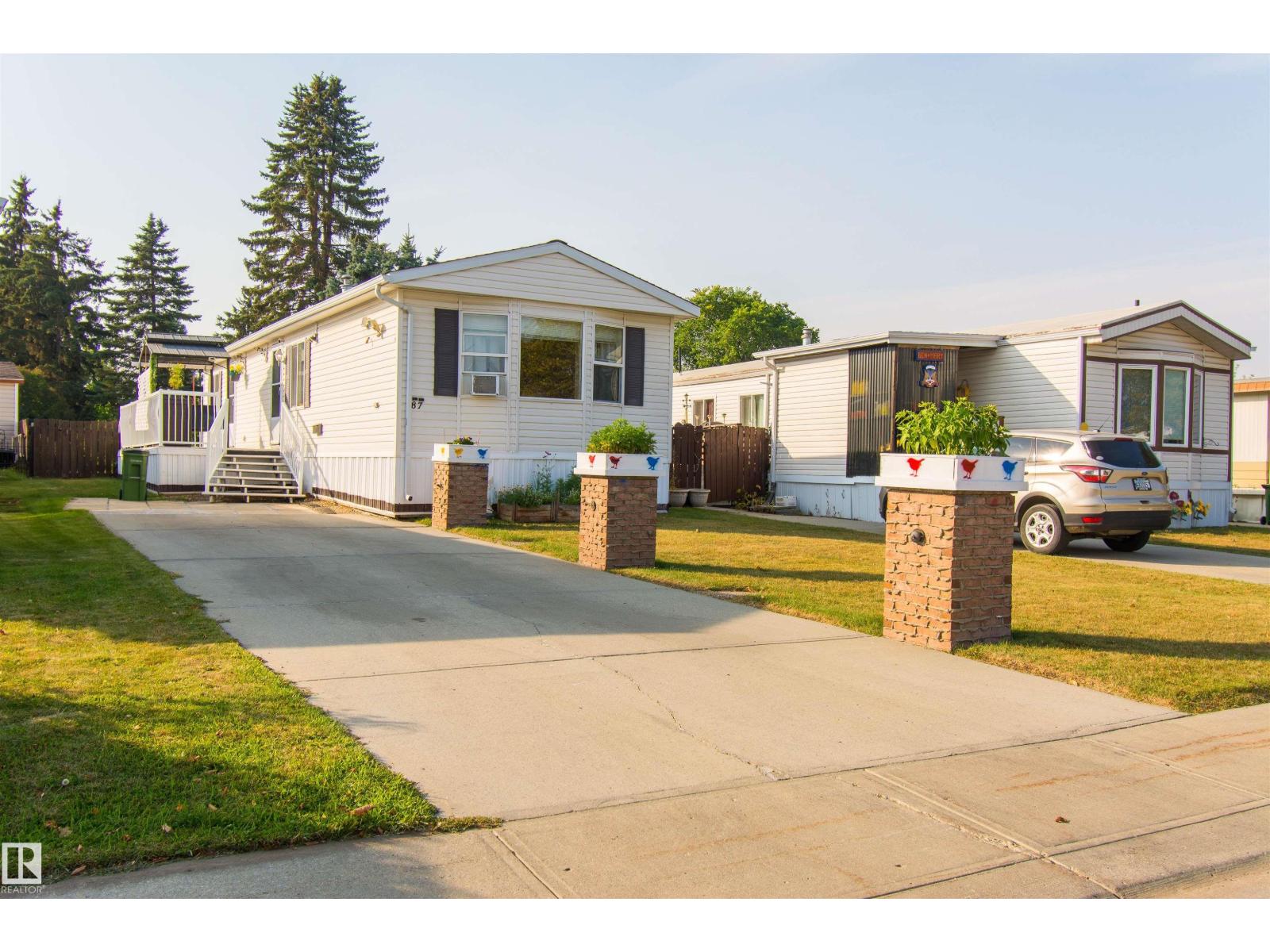 #87 12604 153 AV NW NW, Edmonton, Alberta