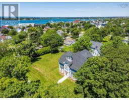 42 Queen Street, Yarmouth, Ca
