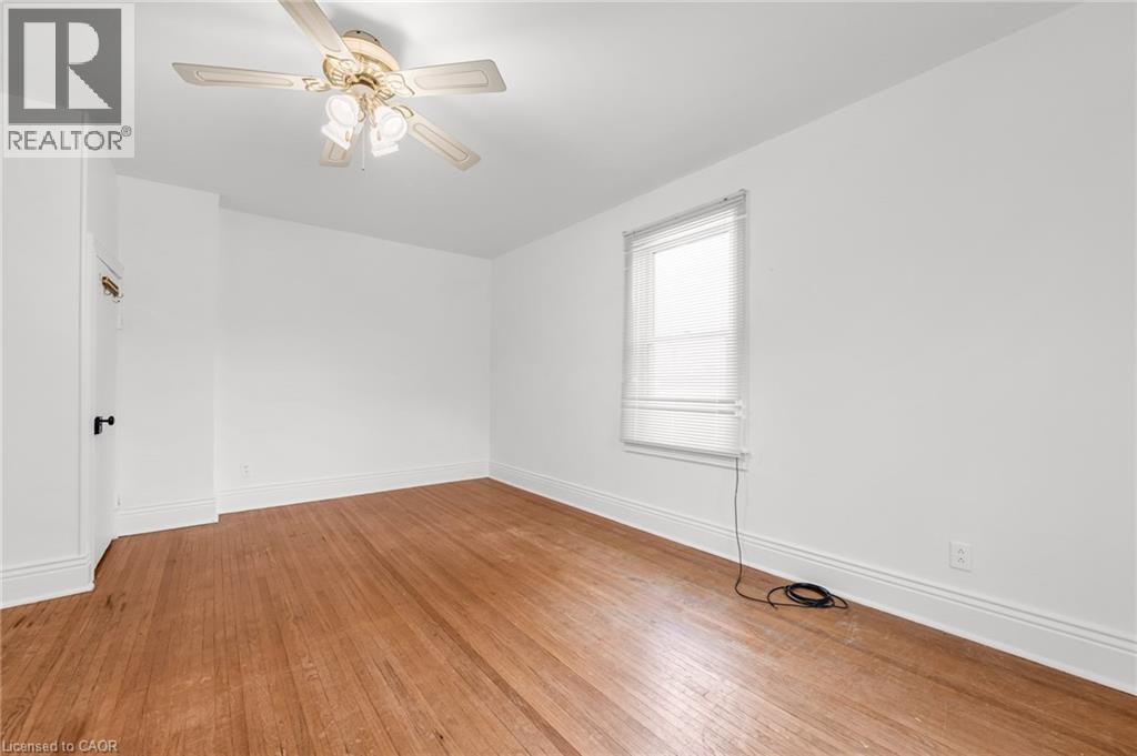 23 Elm Street Unit# Upper, Grimsby, Ontario  L3M 1H4 - Photo 2 - 40768154