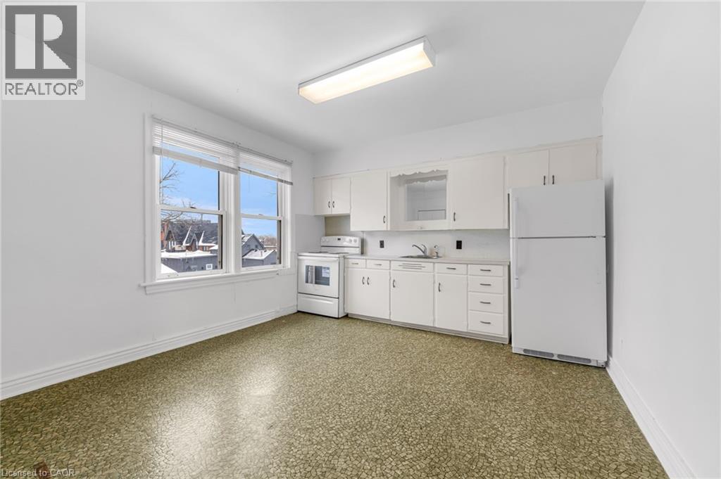 23 Elm Street Unit# Upper, Grimsby, Ontario  L3M 1H4 - Photo 5 - 40768154