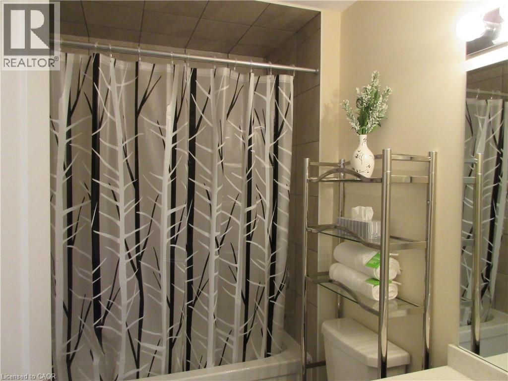 16 Concord Place Unit# 308, Grimsby, Ontario  L3M 4E8 - Photo 8 - 40767509