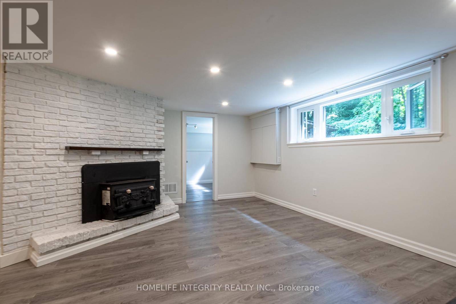 37 Manniku Road, Georgina, Ontario  L9P 1R2 - Photo 27 - N12393322