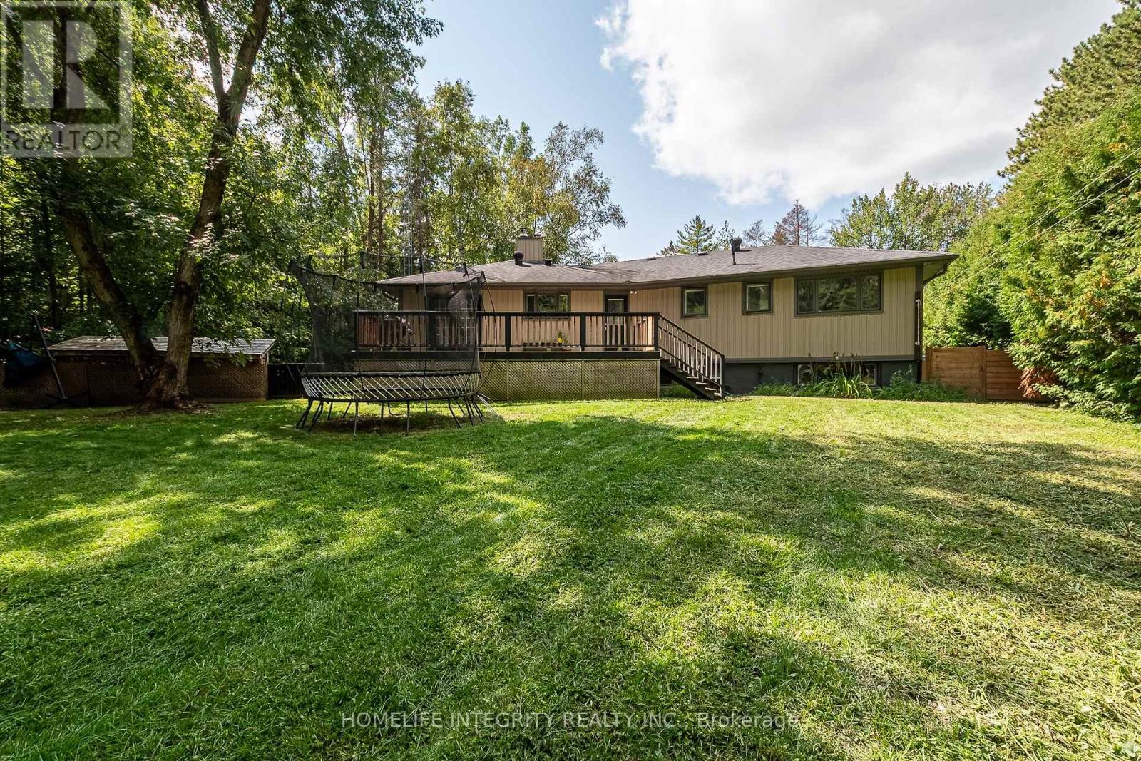 37 Manniku Road, Georgina, Ontario  L9P 1R2 - Photo 41 - N12393322