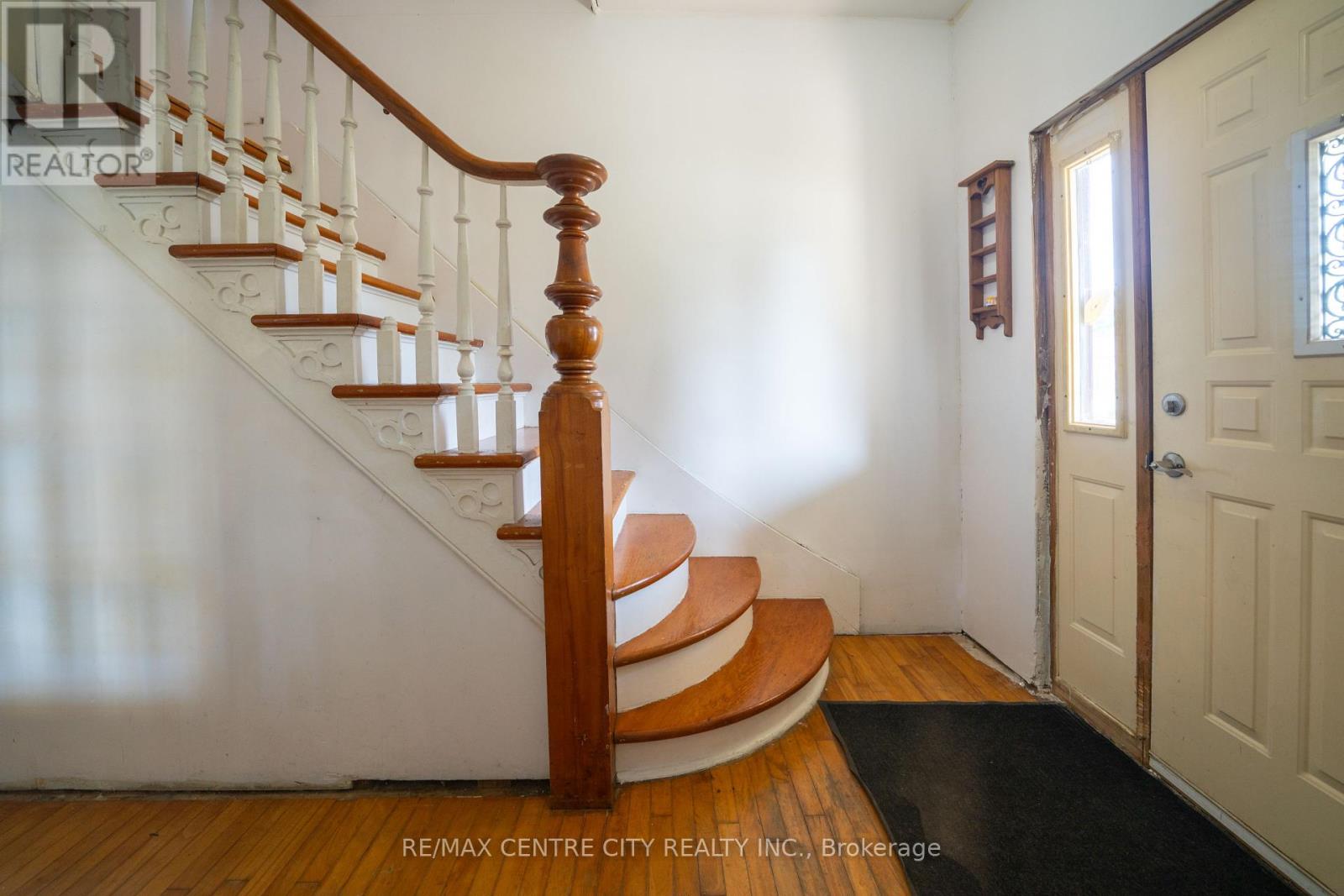 3261 Elgin Street, Brooke-Alvinston (Brooke Alvinston), Ontario  N0N 1A0 - Photo 16 - X12393817