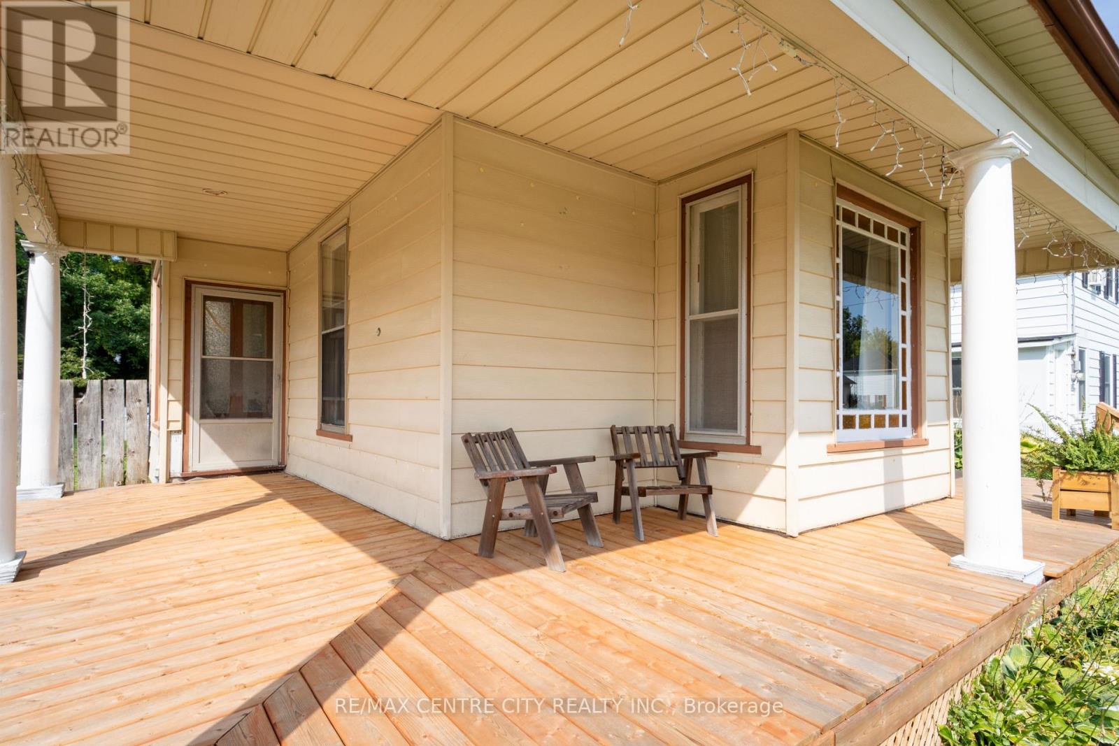 3261 Elgin Street, Brooke-Alvinston (Brooke Alvinston), Ontario  N0N 1A0 - Photo 4 - X12393817