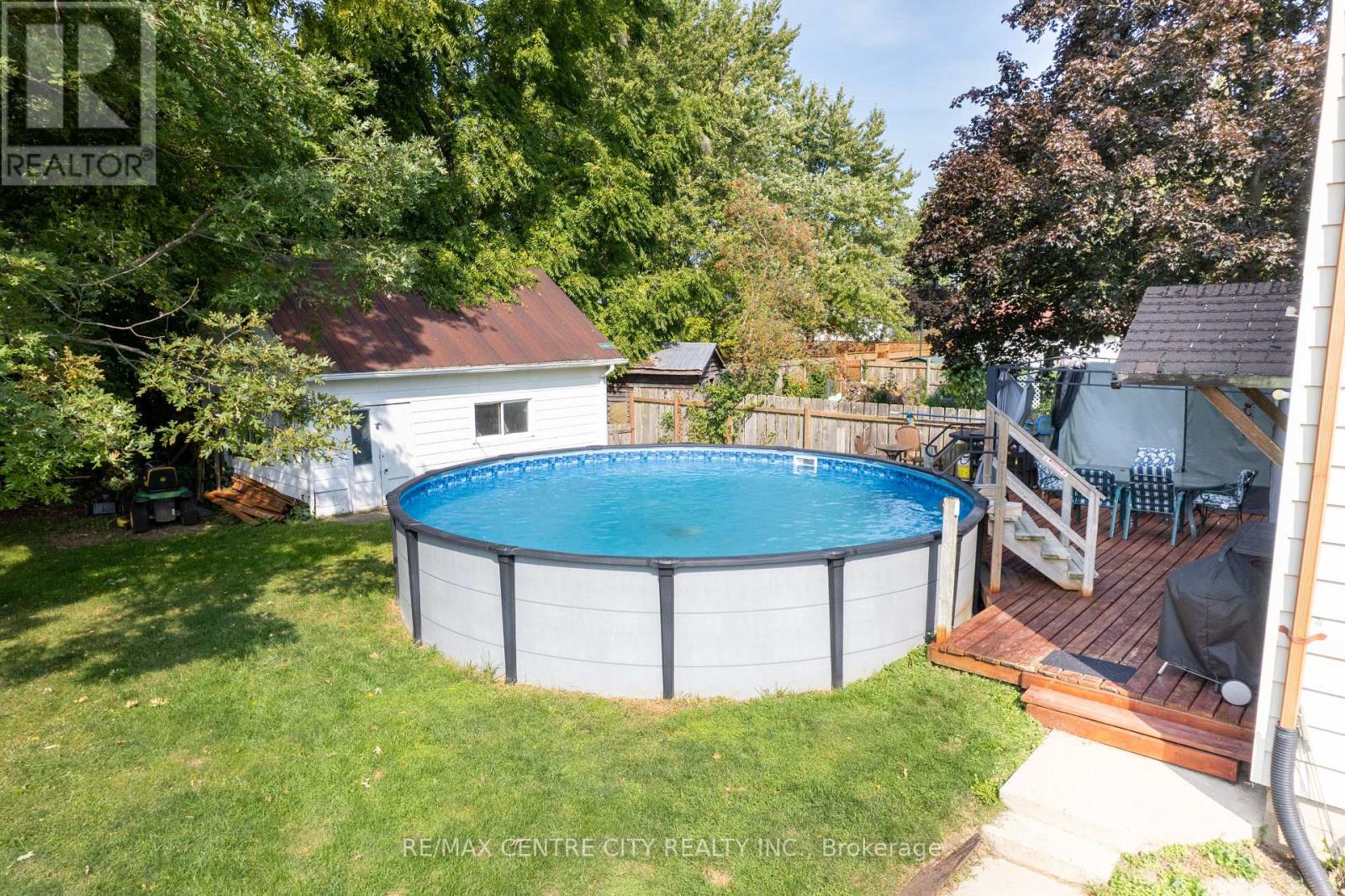 3261 Elgin Street, Brooke-Alvinston (Brooke Alvinston), Ontario  N0N 1A0 - Photo 7 - X12393817