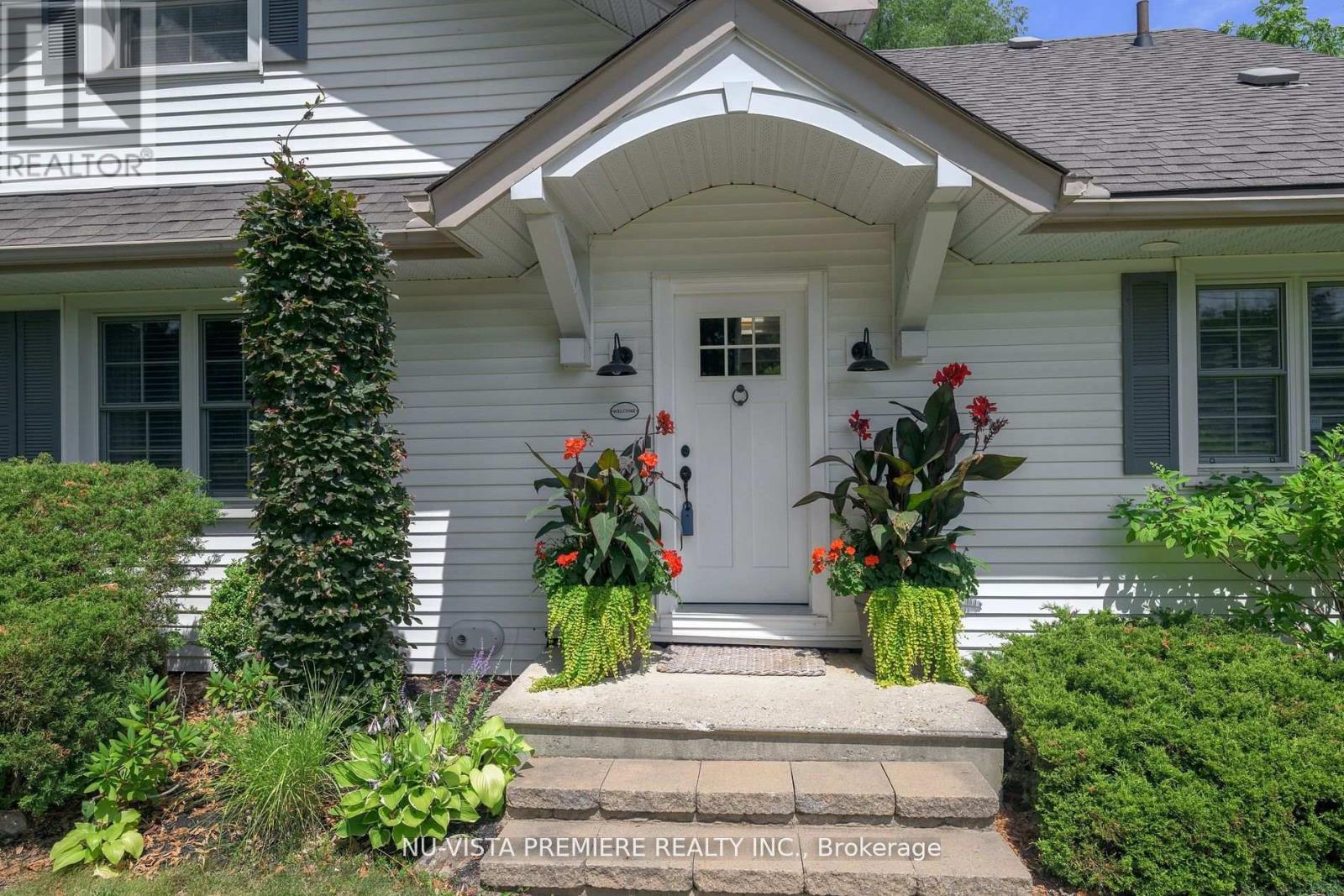 146 Commissioners Road E, London South, Ontario  N6C 2T1 - Photo 49 - X12393847