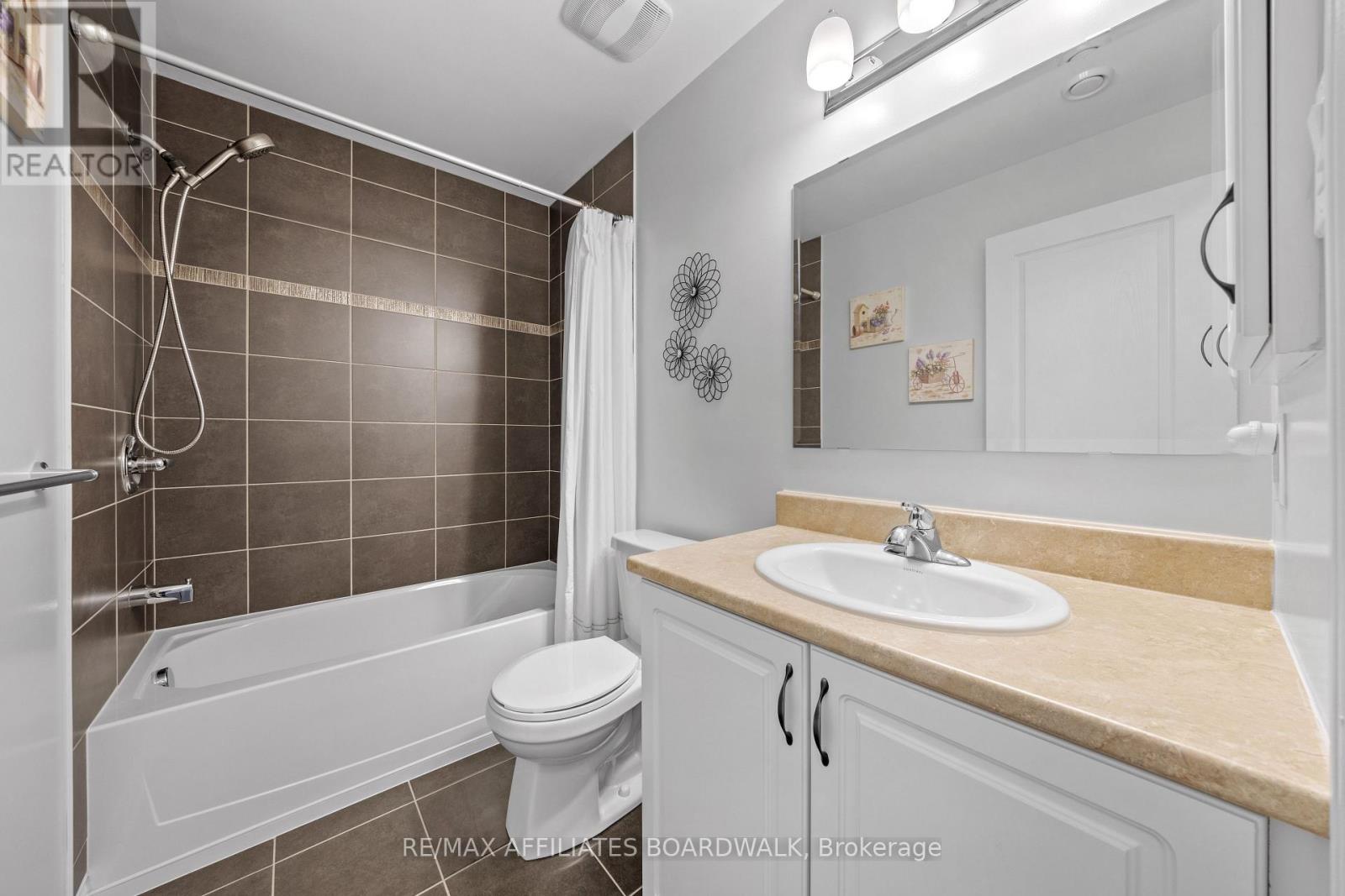 13 - 340 Tribeca Private, Ottawa, Ontario  K2J 6B4 - Photo 26 - X12393868