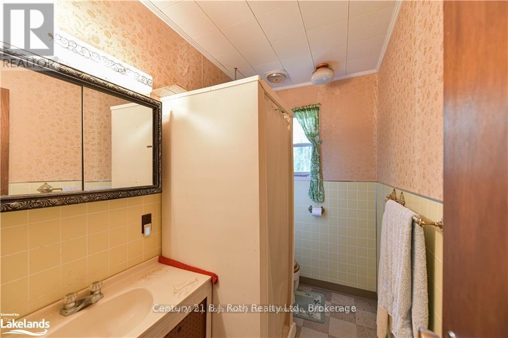 6571 Pioneer Village Lane, Ramara, Ontario  L0K 1W0 - Photo 27 - S12393891