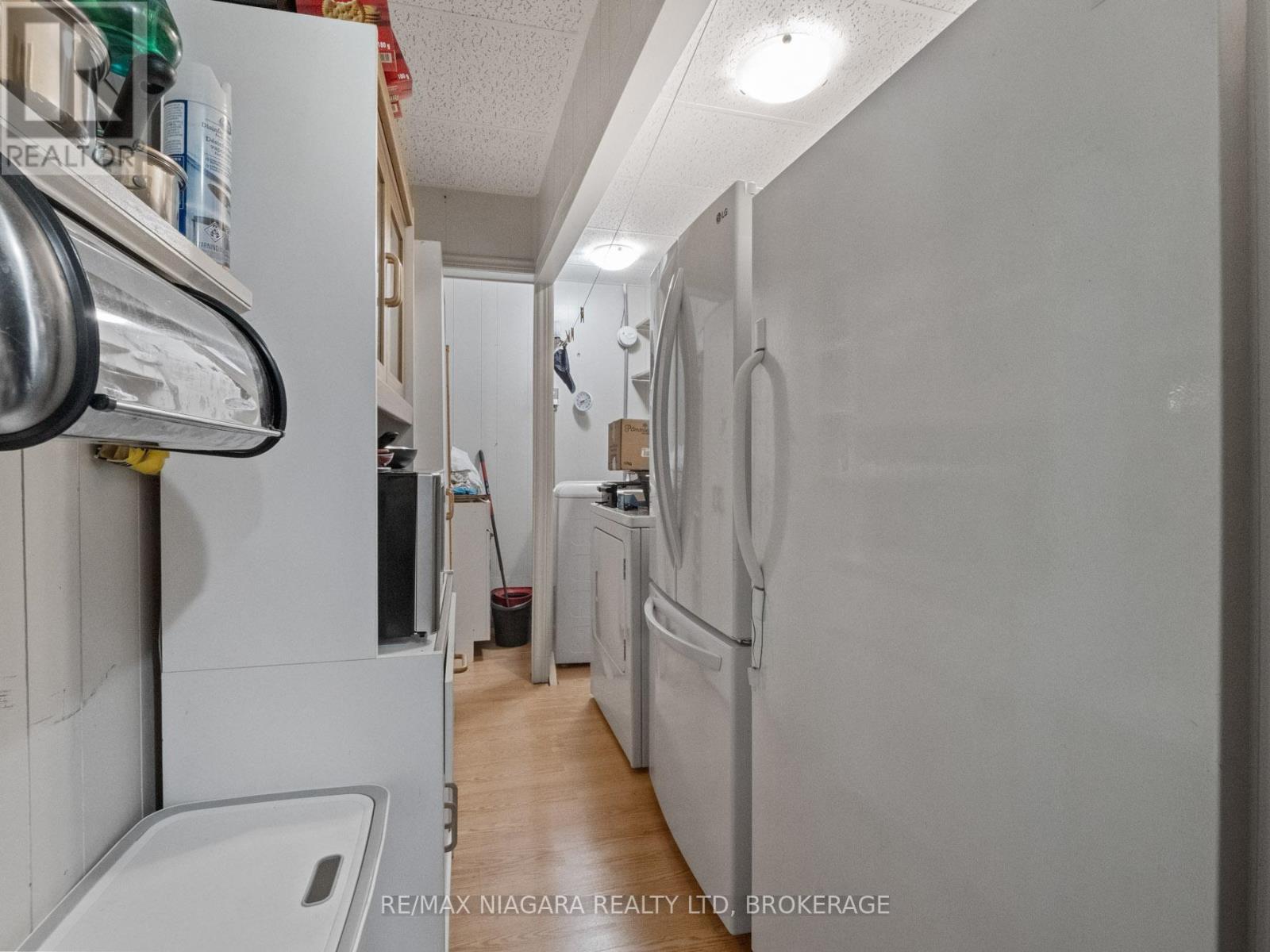 61 Queen Street, Fort Erie, Ontario  L2A 1T7 - Photo 29 - X12393901