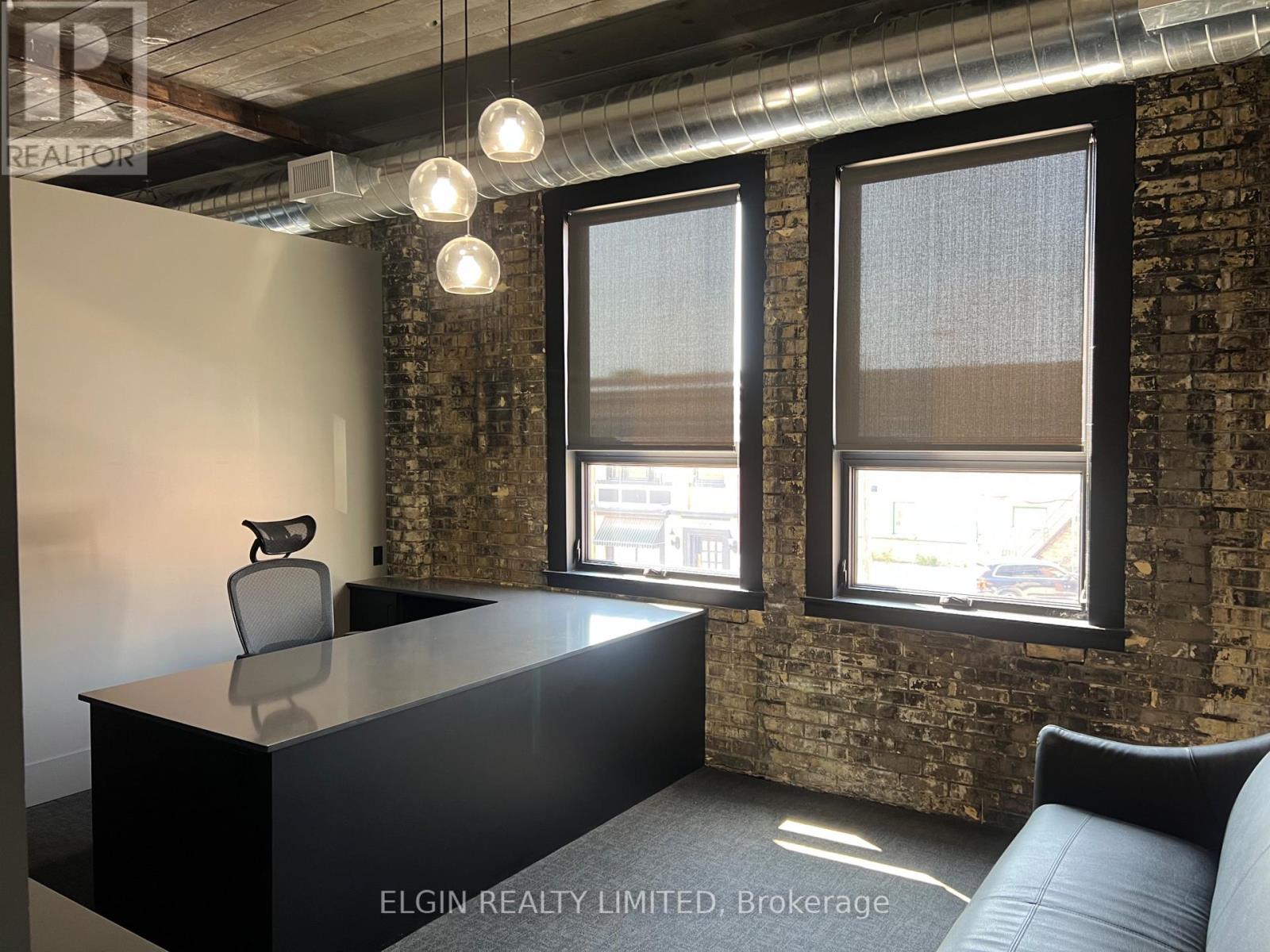 470 Talbot Street, St. Thomas, Ontario  N5P 1C2 - Photo 2 - X12386461