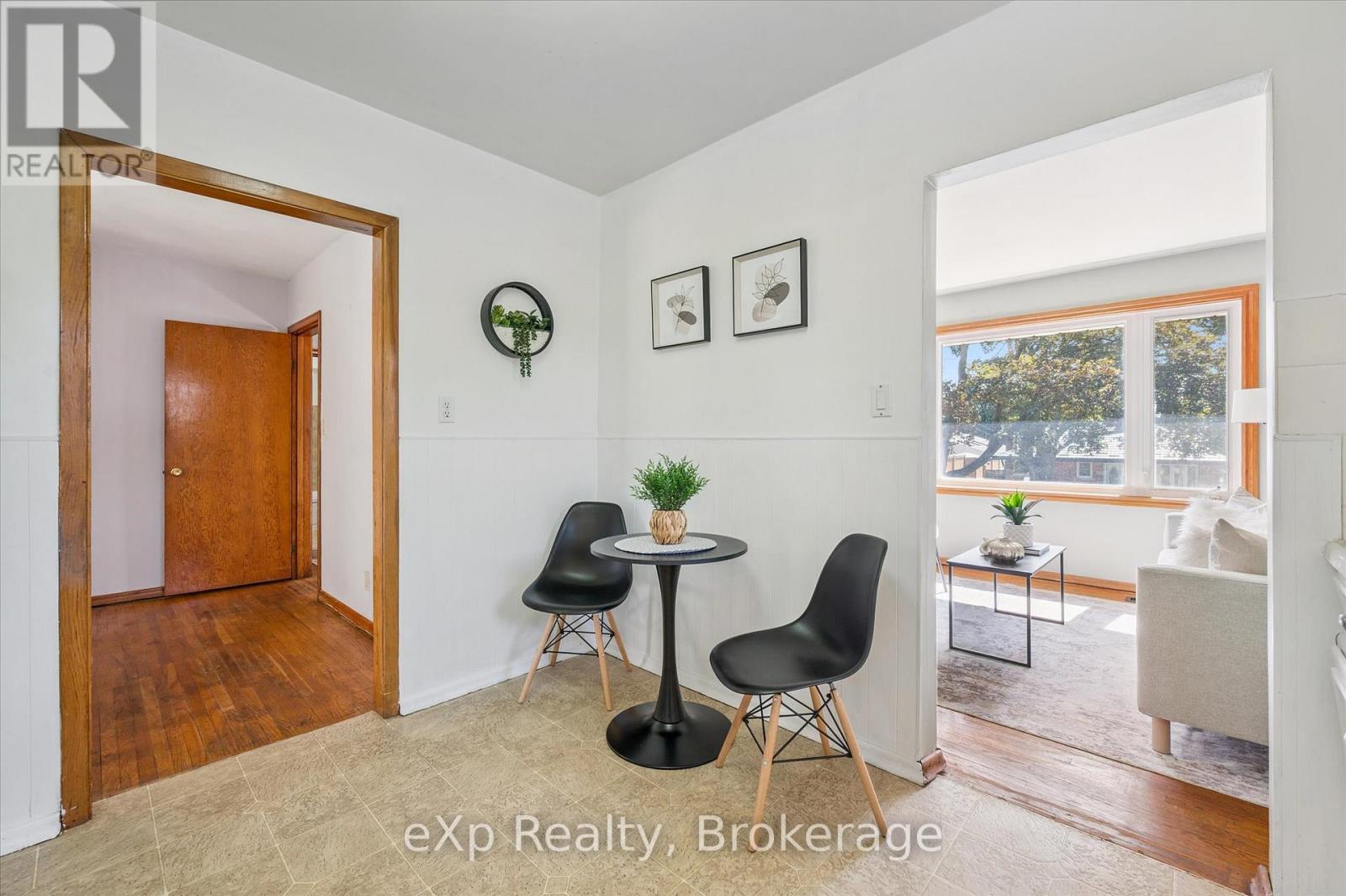 95 Ottawa Crescent, Guelph, Ontario N1E 2B1 - Photo 10 - X12393875