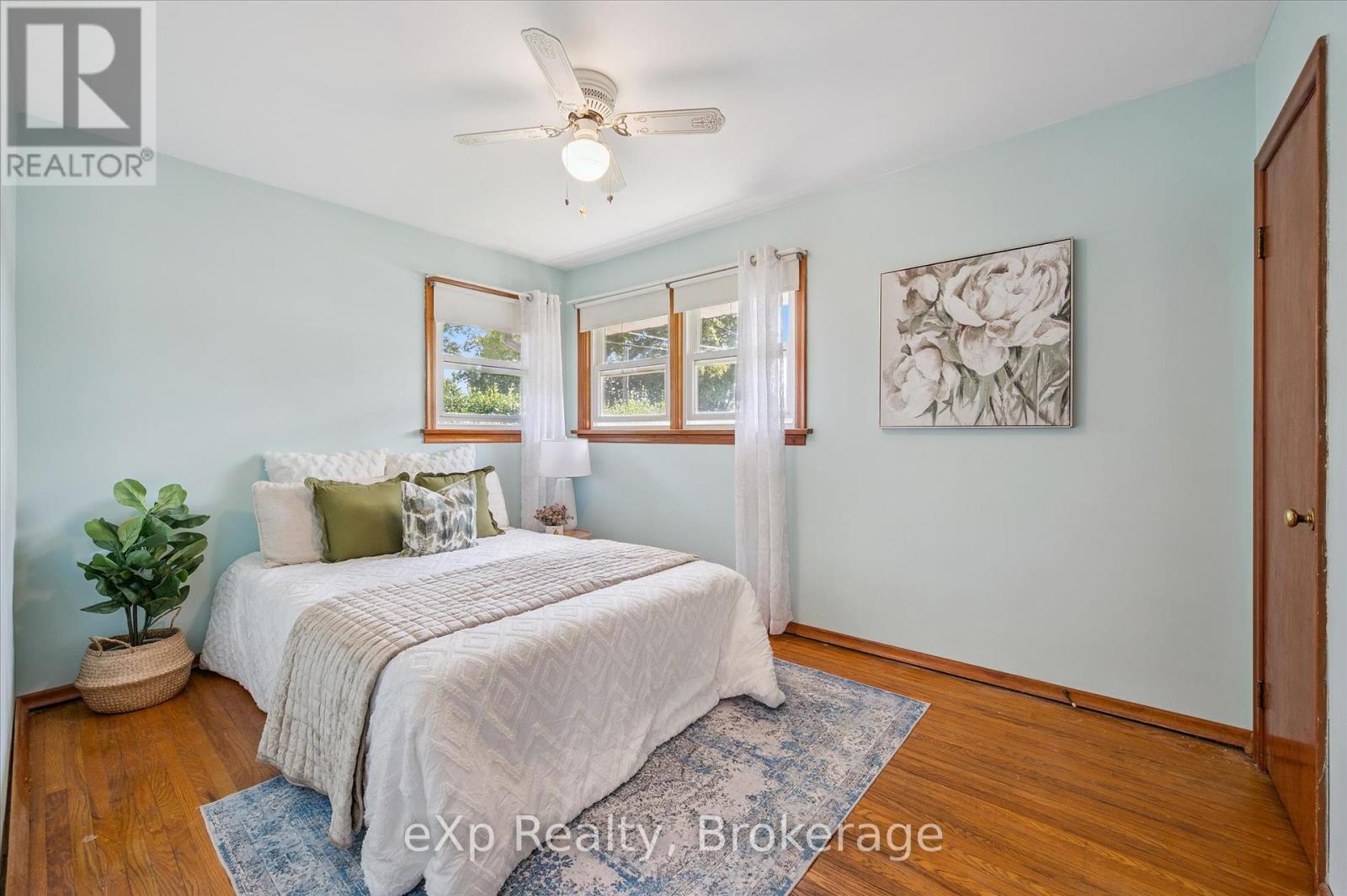 95 Ottawa Crescent, Guelph, Ontario N1E 2B1 - Photo 13 - X12393875