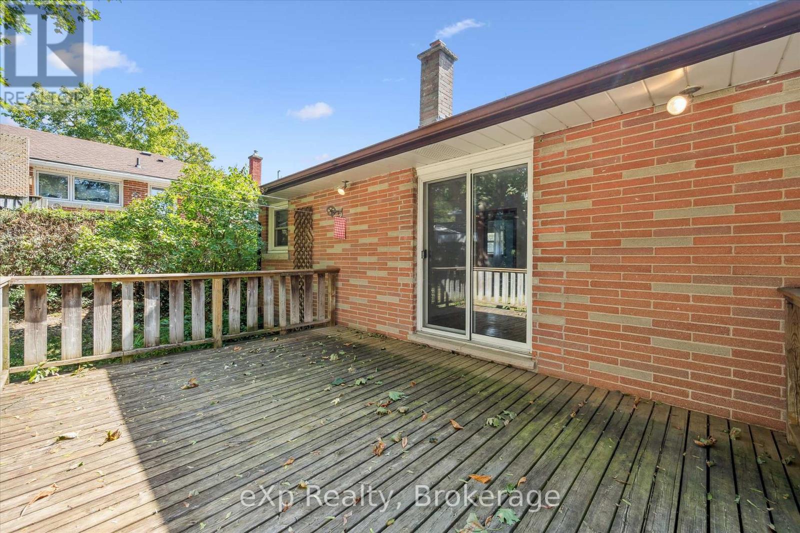 95 Ottawa Crescent, Guelph, Ontario N1E 2B1 - Photo 27 - X12393875