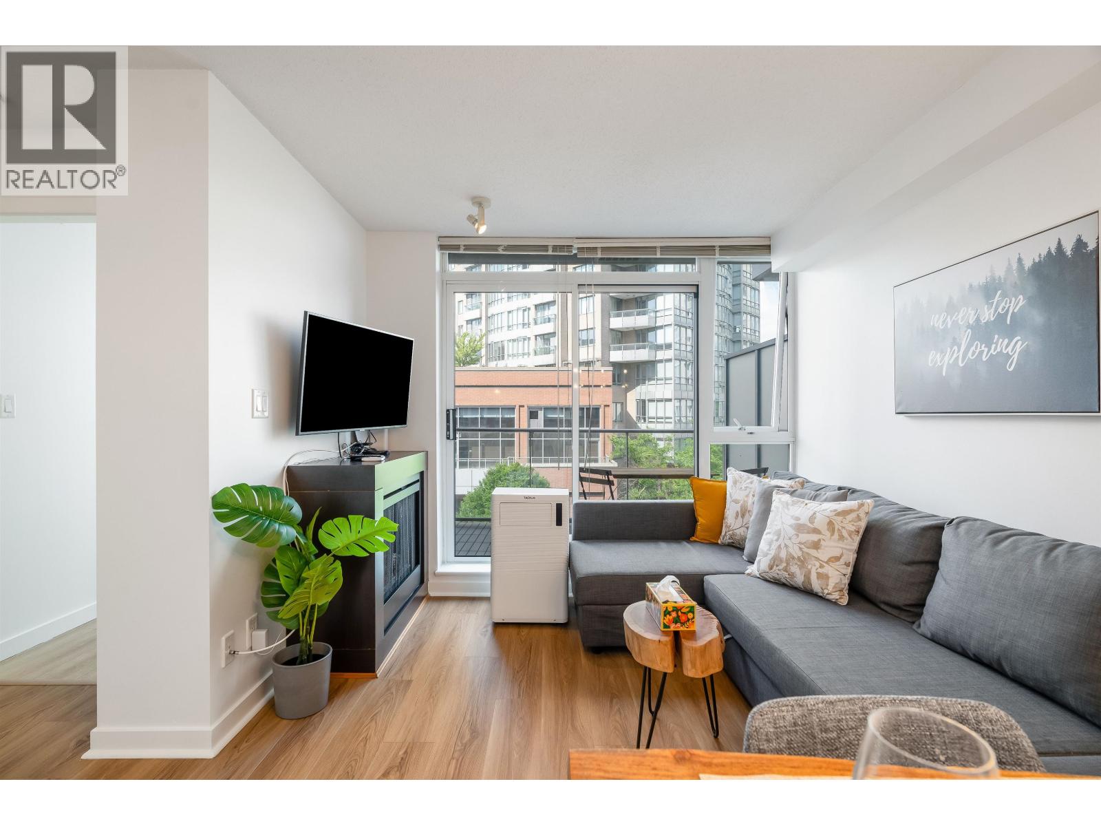517 618 Abbott Street, Vancouver, British Columbia  V6B 0C1 - Photo 4 - R3046071