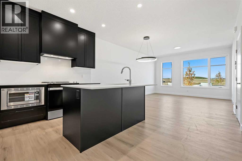 7027 Rangeview Avenue Se, Calgary, Alberta  T3S 0P9 - Photo 1 - A2252961