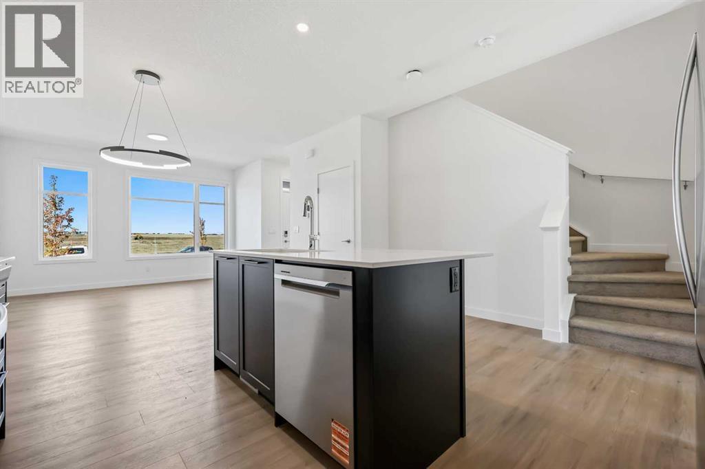 7027 Rangeview Avenue Se, Calgary, Alberta  T3S 0P9 - Photo 2 - A2252961