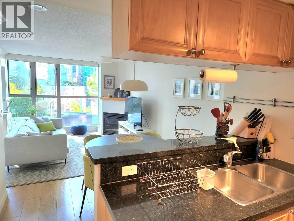702 928 Richards Street, Vancouver, British Columbia  V6B 3C1 - Photo 5 - R3046062