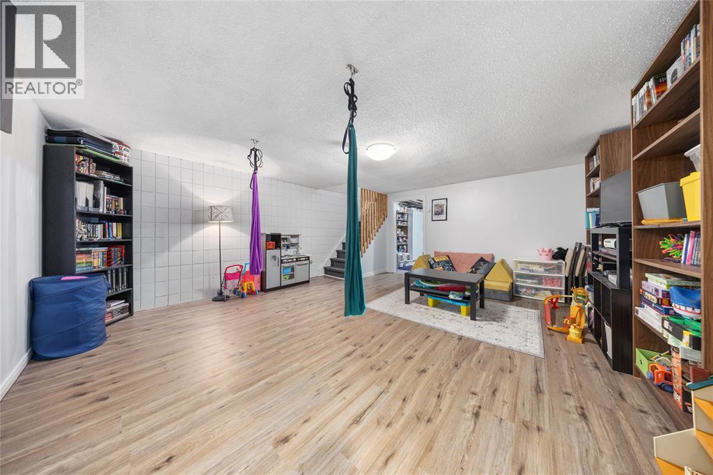 889 Carleton Place Unit# 1, Sarnia, Ontario  N7T 3B8 - Photo 17 - 25022963