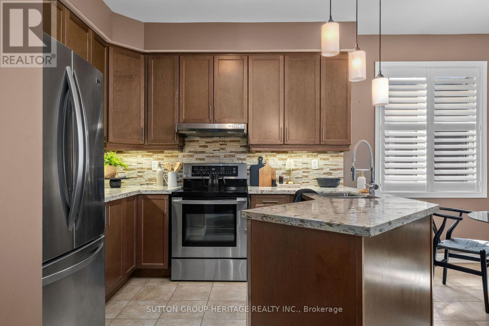 14 Sleepy Hollow Place, Whitby, Ontario  L1R 0E4 - Photo 17 - E12393622