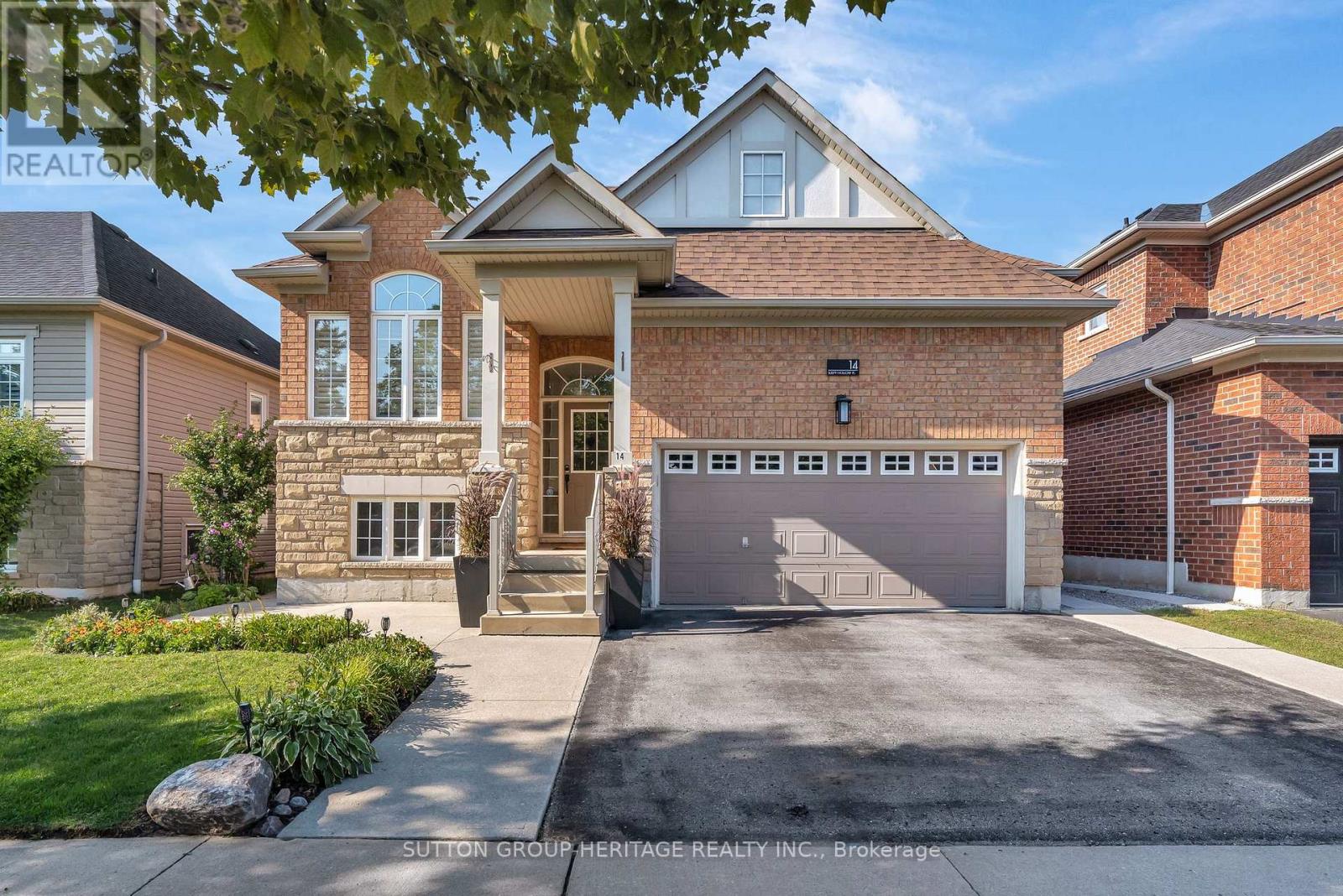 14 Sleepy Hollow Place, Whitby, Ontario  L1R 0E4 - Photo 2 - E12393622