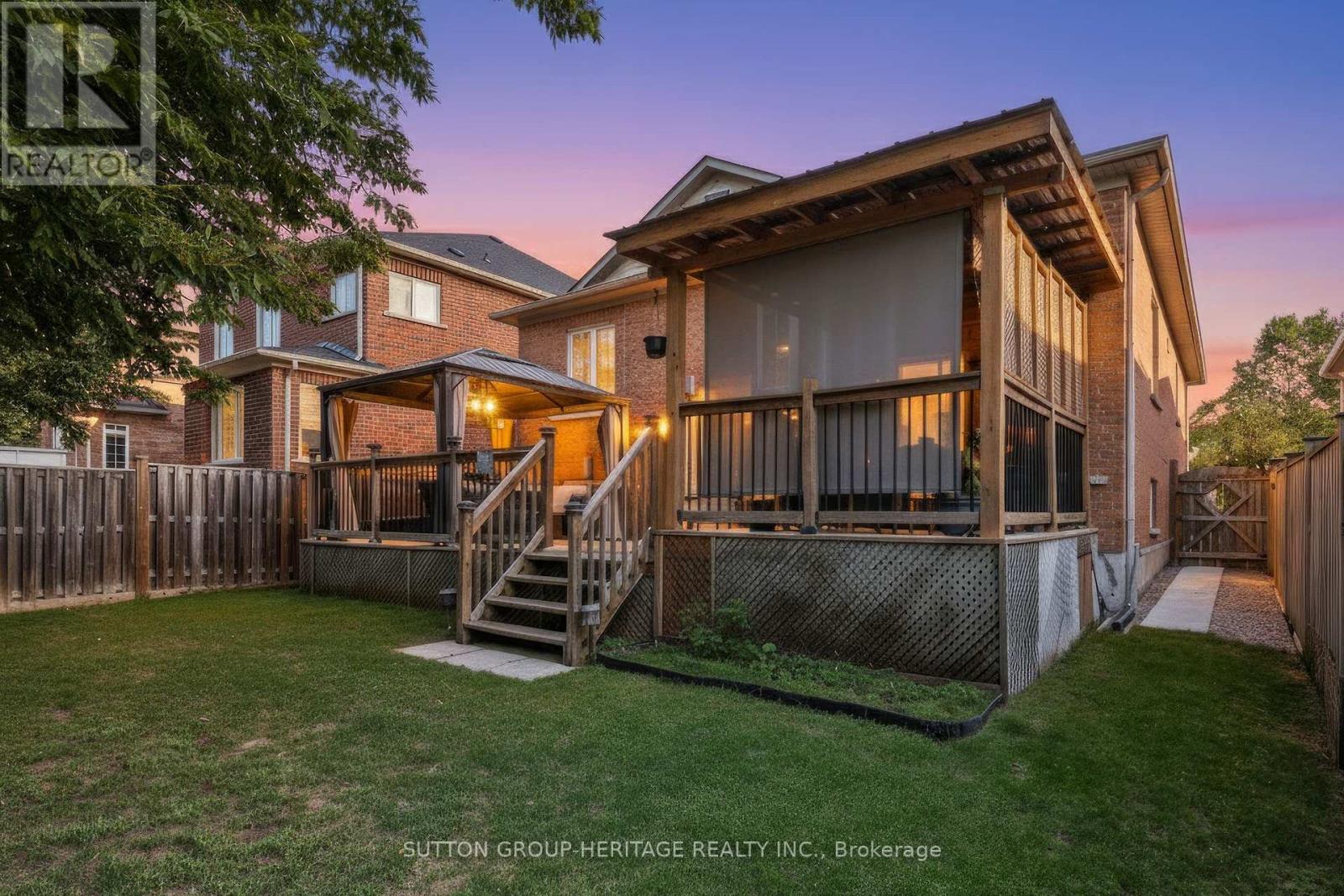 14 Sleepy Hollow Place, Whitby, Ontario  L1R 0E4 - Photo 4 - E12393622