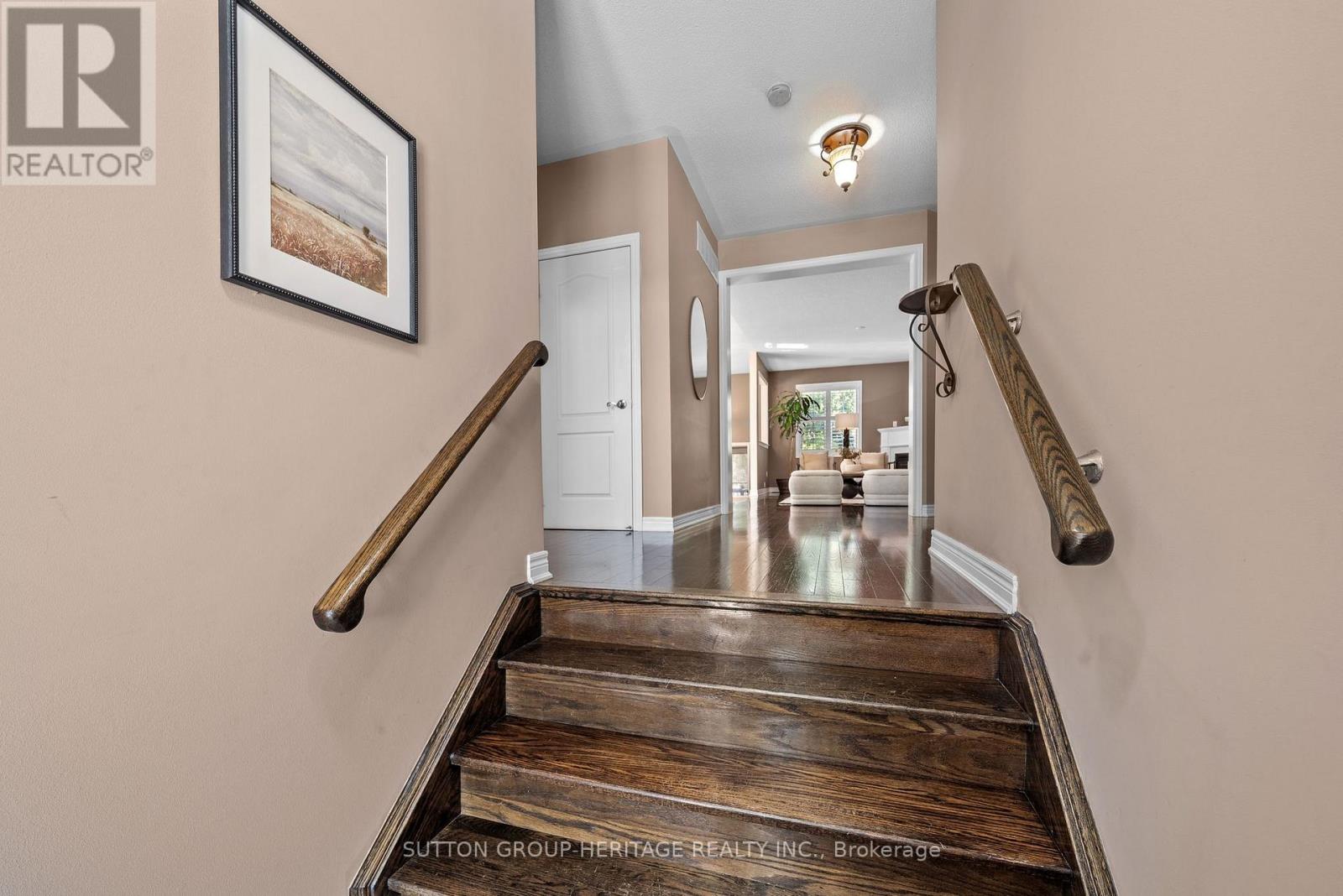 14 Sleepy Hollow Place, Whitby, Ontario  L1R 0E4 - Photo 9 - E12393622