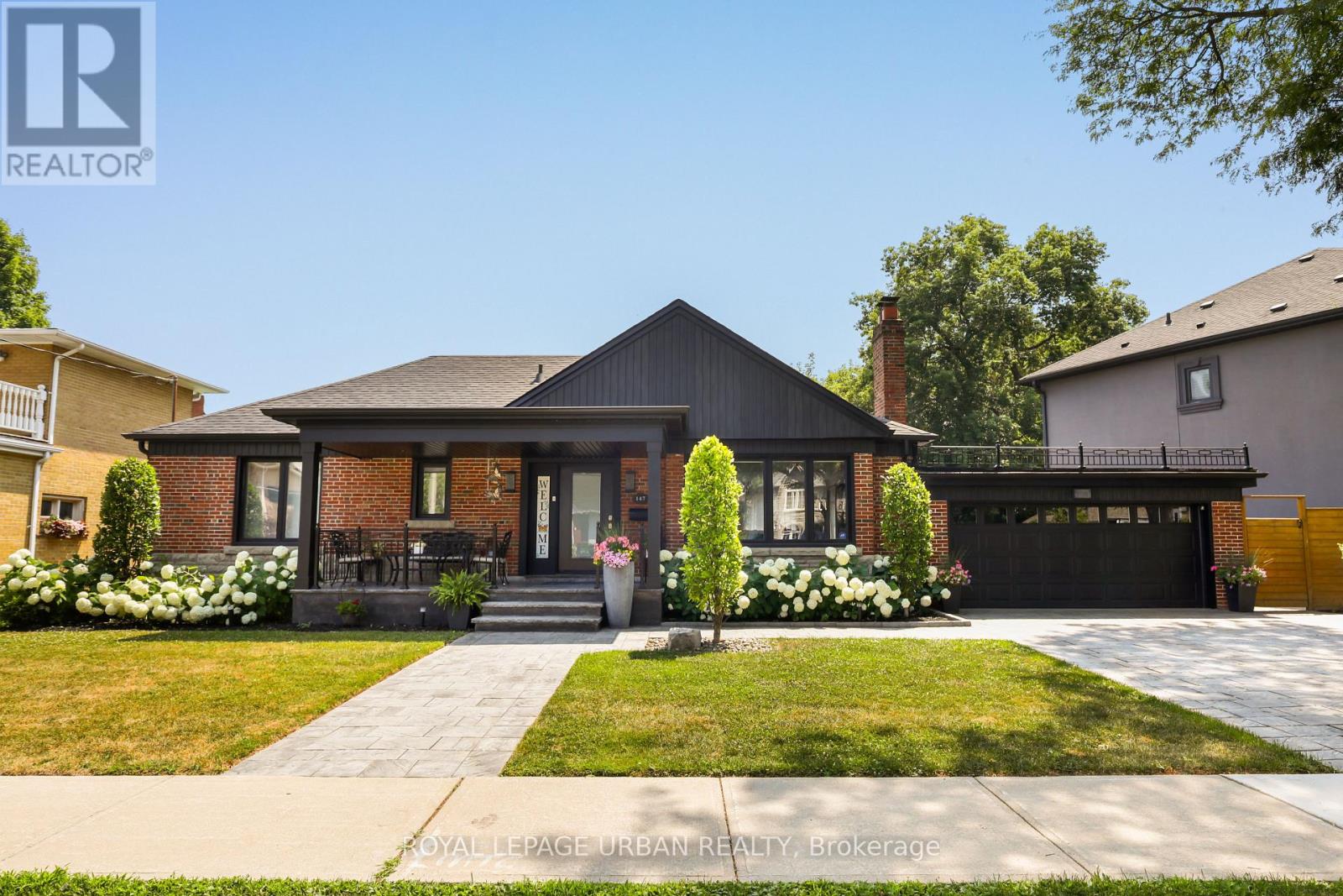 Property at 147 PARKVIEW HILL CRESCENT image 1