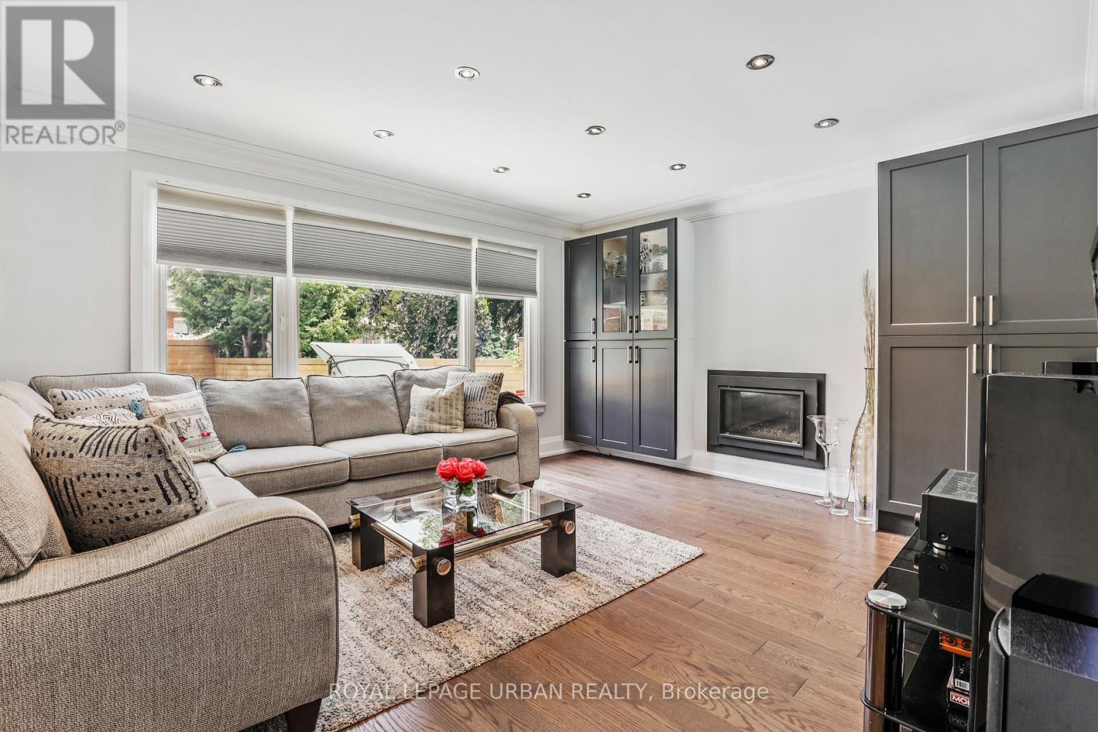 147 Parkview Hill Crescent, Toronto, Ontario  M4B 1R7 - Photo 19 - E12393689