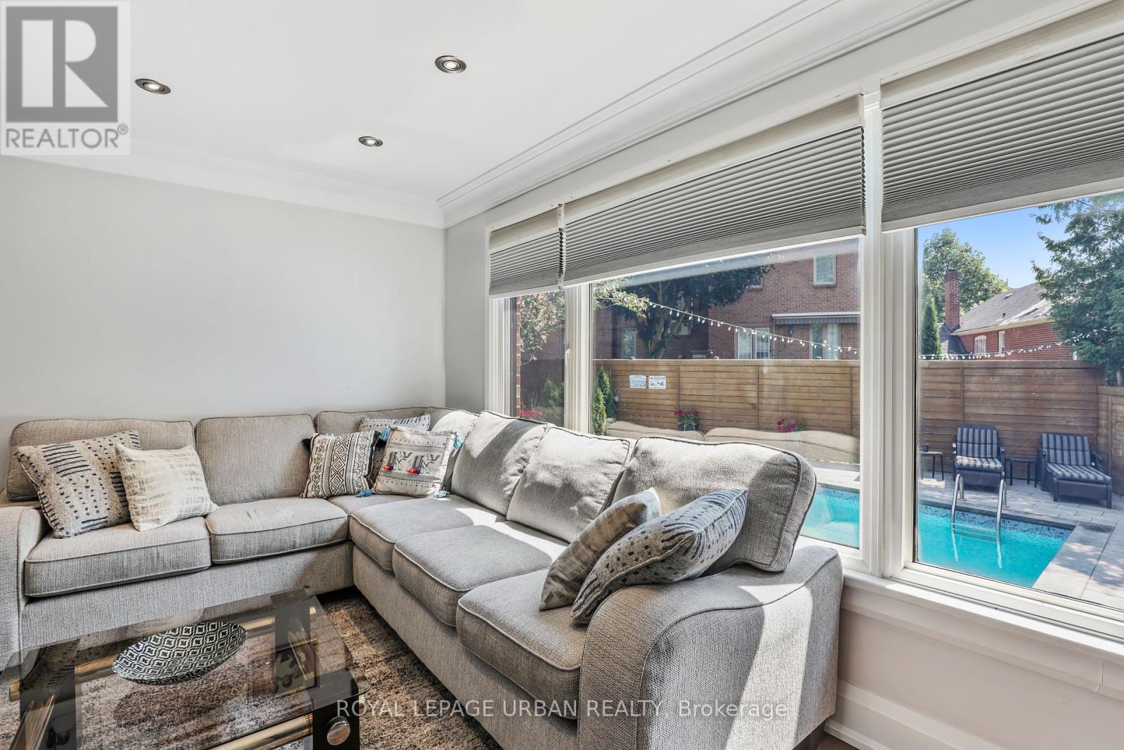 147 Parkview Hill Crescent, Toronto, Ontario  M4B 1R7 - Photo 20 - E12393689