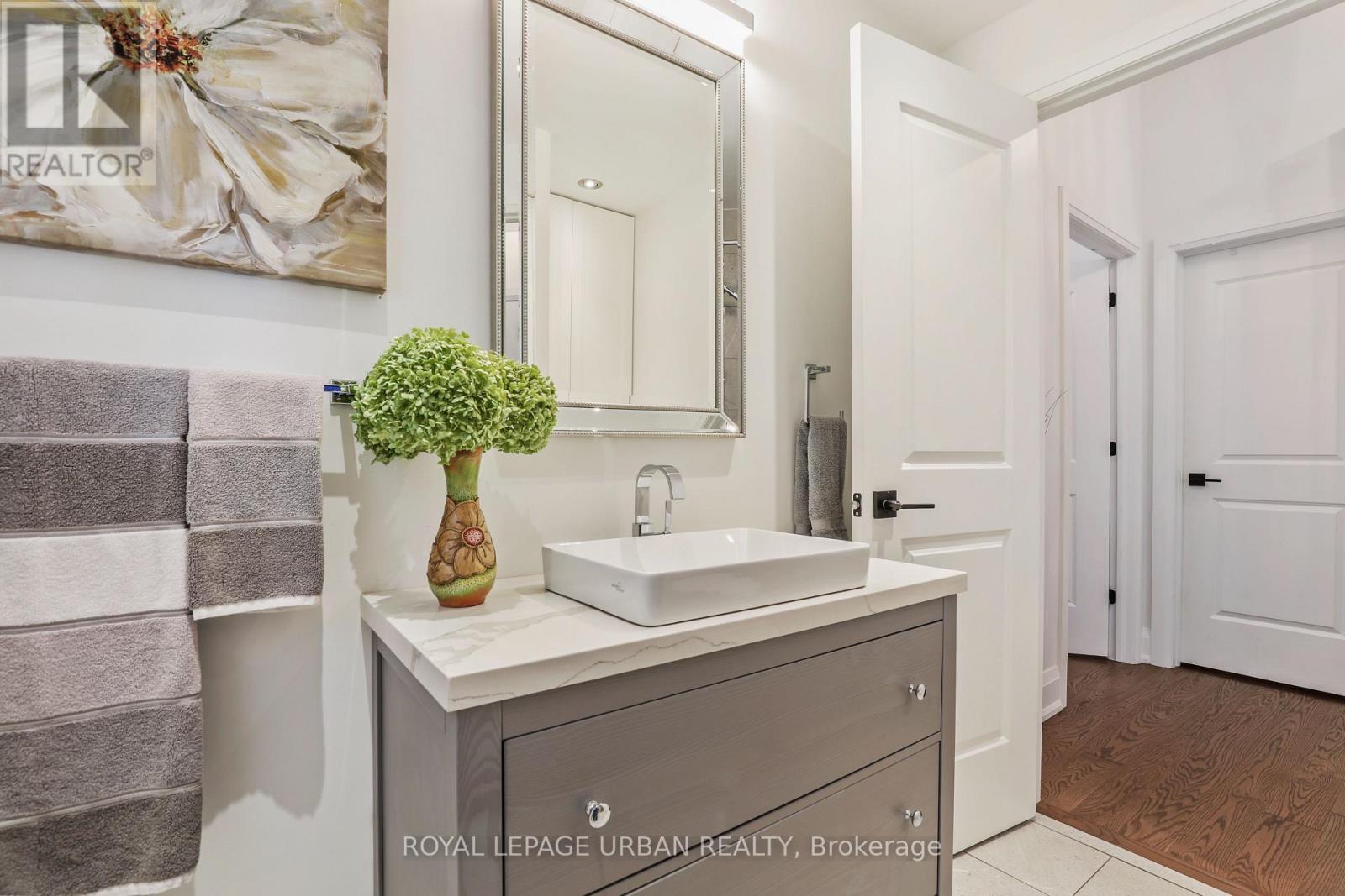 147 Parkview Hill Crescent, Toronto, Ontario  M4B 1R7 - Photo 22 - E12393689