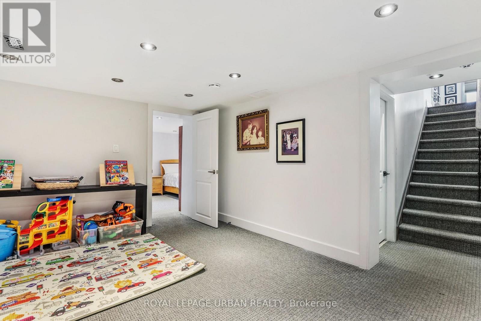 147 Parkview Hill Crescent, Toronto, Ontario  M4B 1R7 - Photo 28 - E12393689