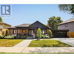 147 PARKVIEW HILL CRESCENT, Toronto, Ontario