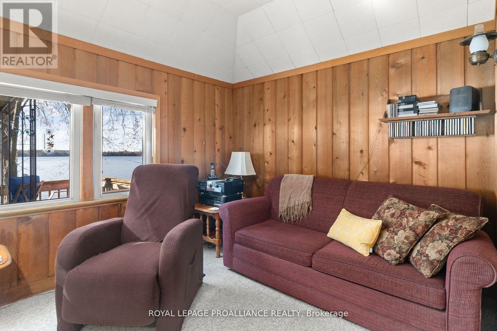 1051 Lakeside Drive, Prince Edward County, Ontario  K0K 1T0 - Photo 19 - X12393836