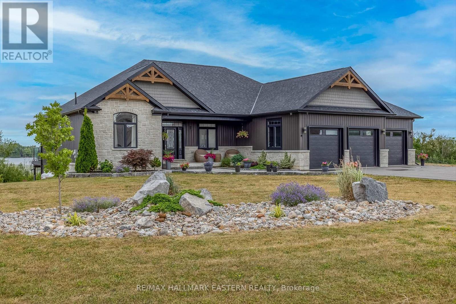 35 Lakeview Crescent, Kawartha Lakes (Bobcaygeon), Ontario  K0M 1A0 - Photo 45 - X12393905