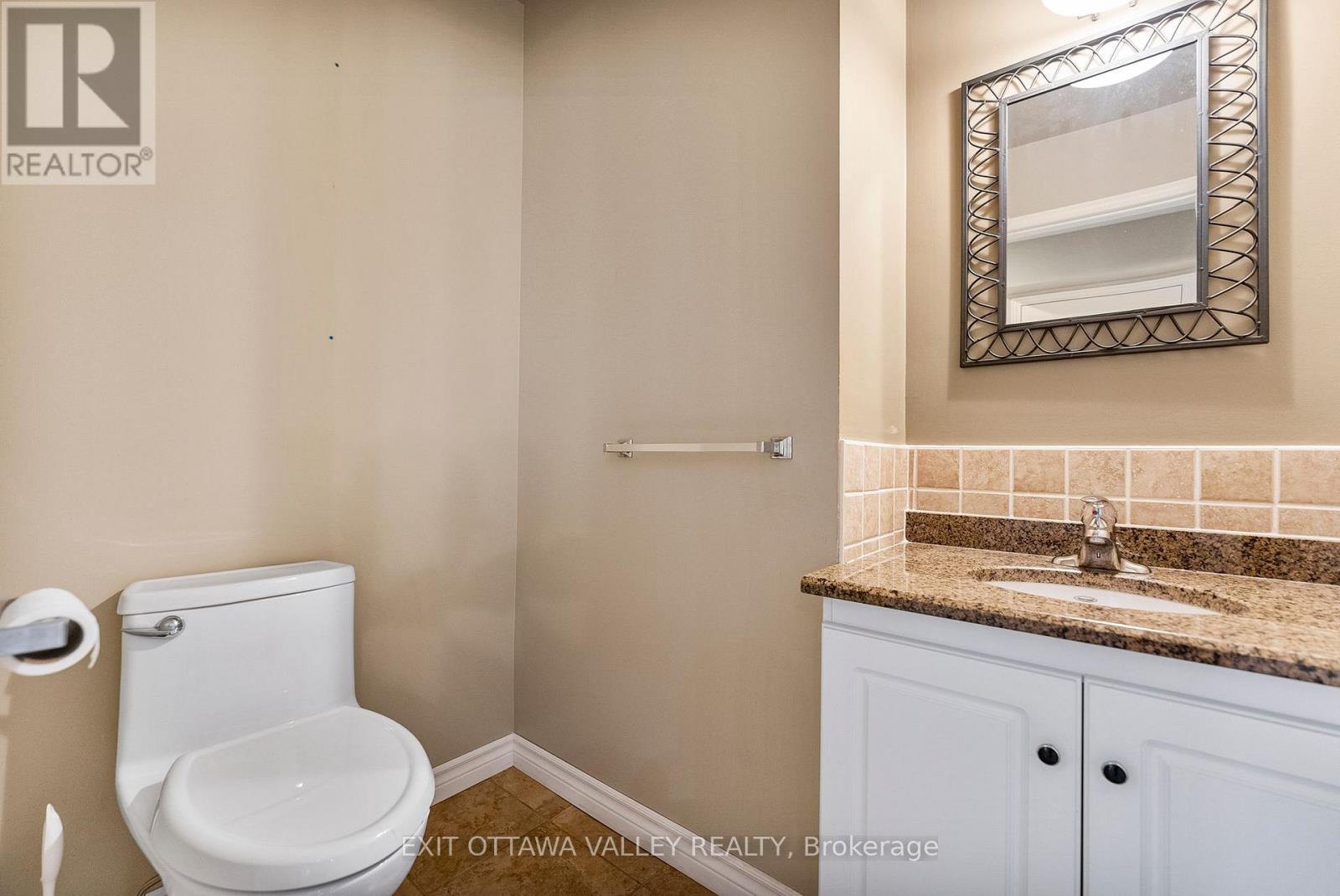 127 Owens Street, Pembroke, Ontario  K8A 8K1 - Photo 25 - X12385820