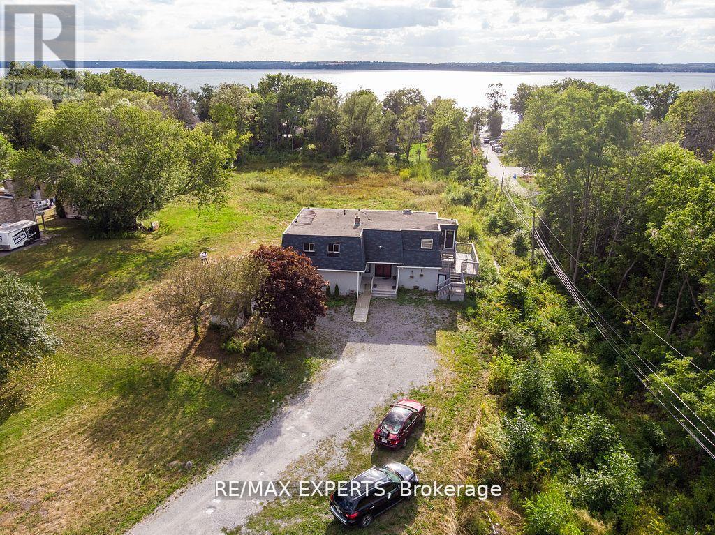 300 Metro Road N, Georgina, Ontario  L4P 3C8 - Photo 2 - N12393564