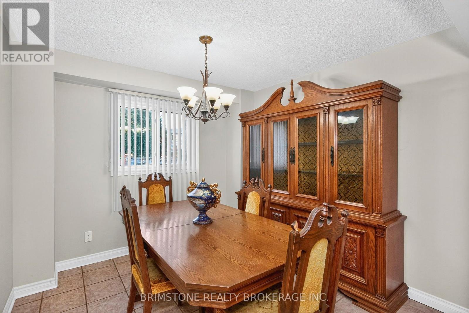 16 Northgate Drive, Bradford West Gwillimbury, Ontario  L3Z 2H5 - Photo 13 - N12393710